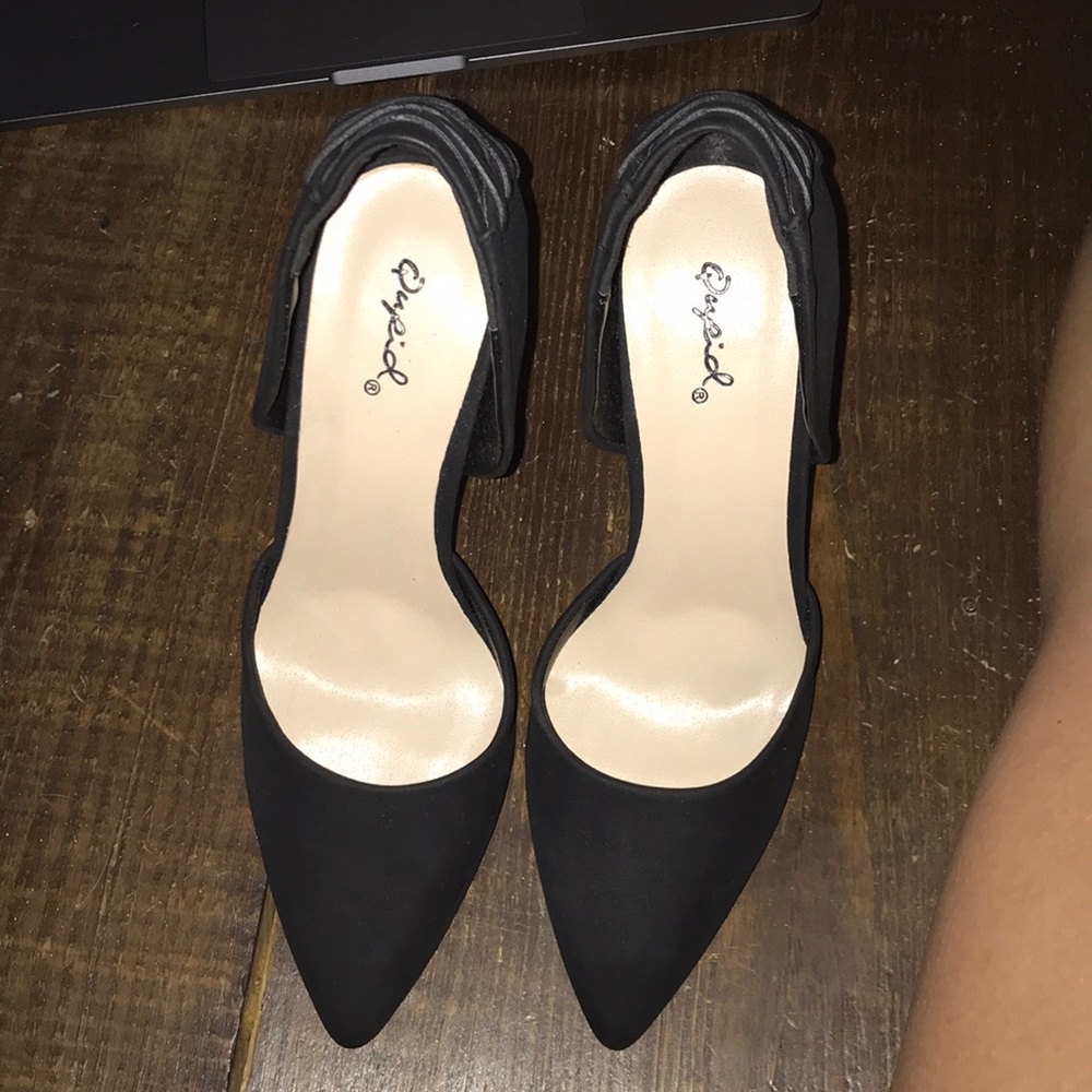 Brand New Qupid Black heels!